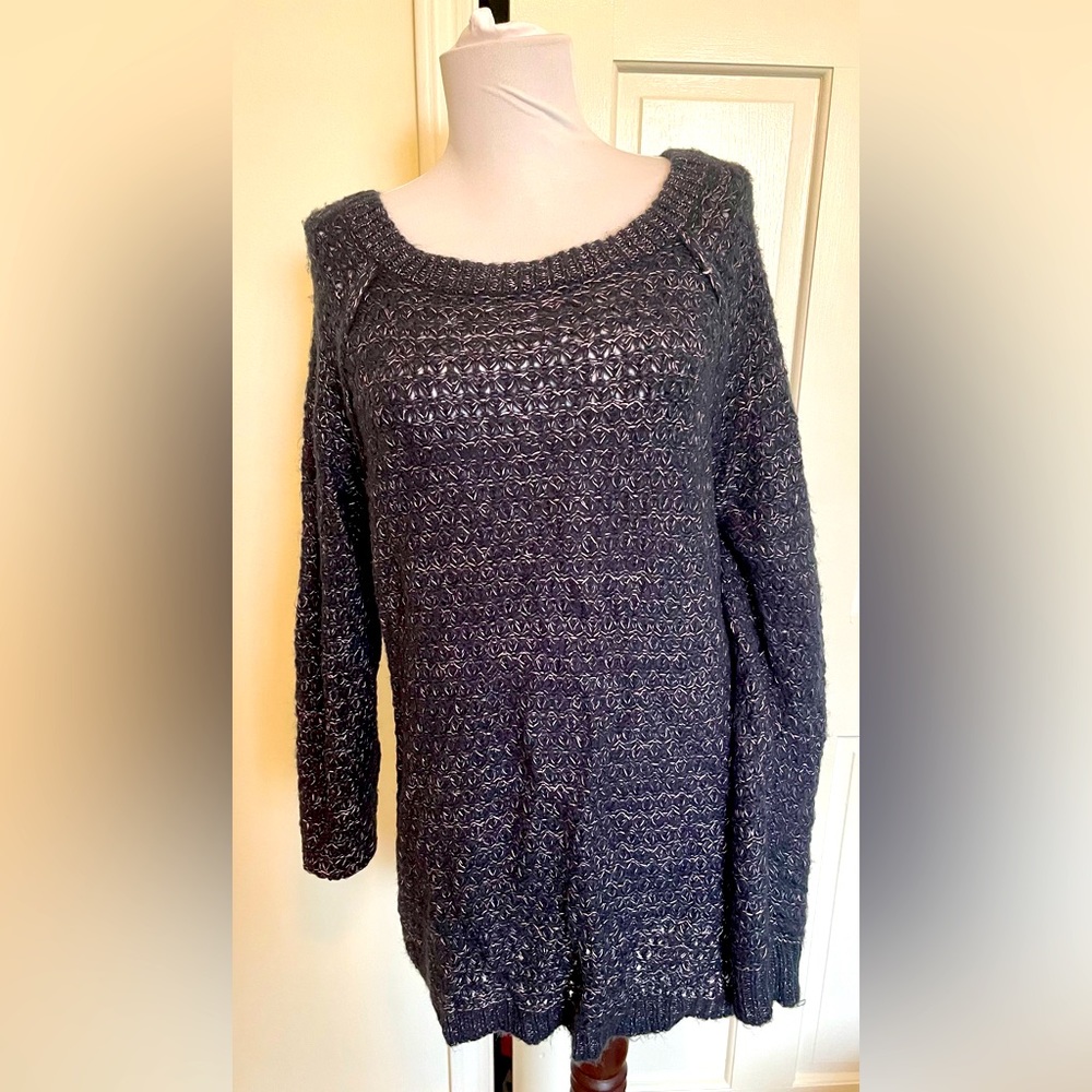 Frenchi “NEVER WORN” longer Sweater Sz Large